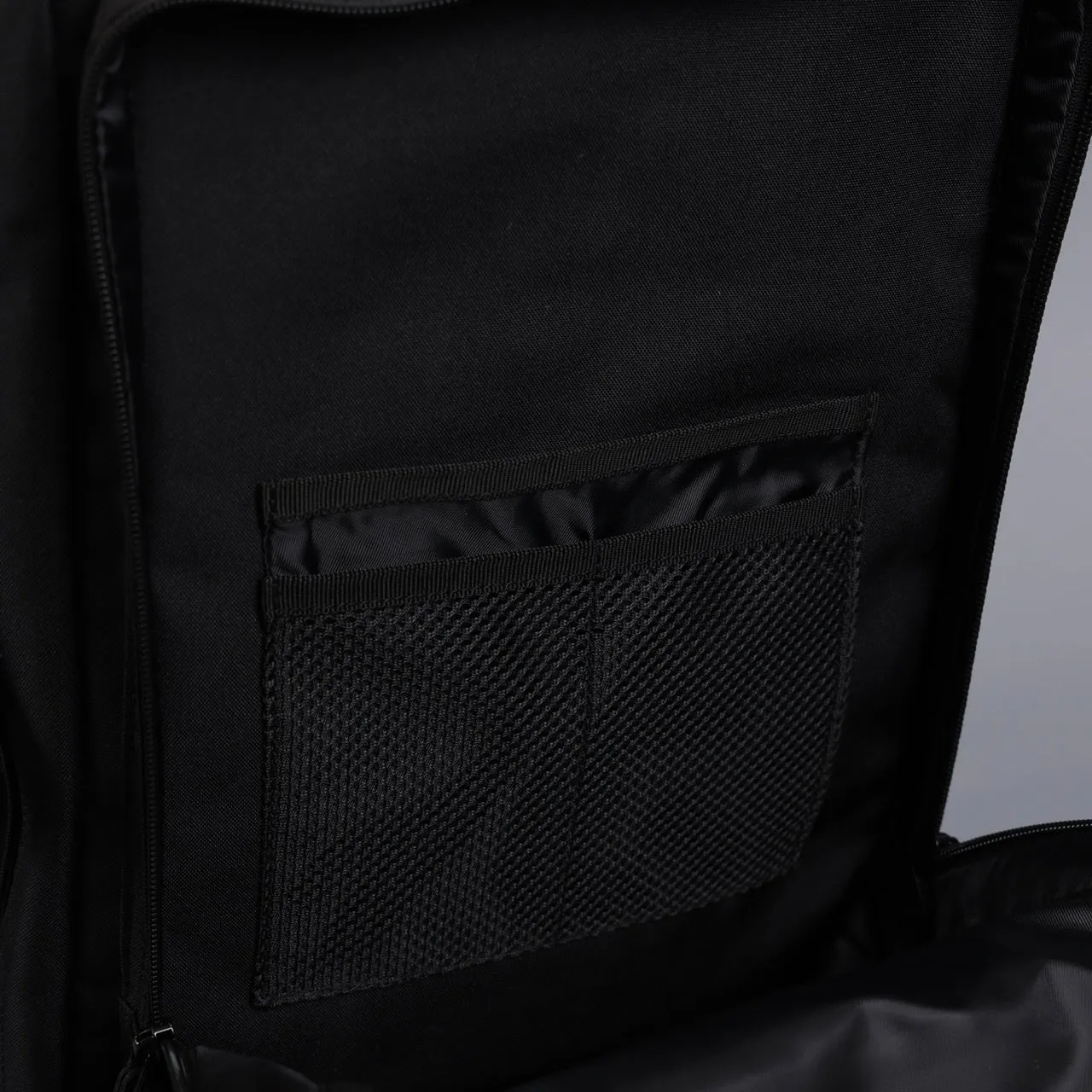 35L Backpack Black Venom