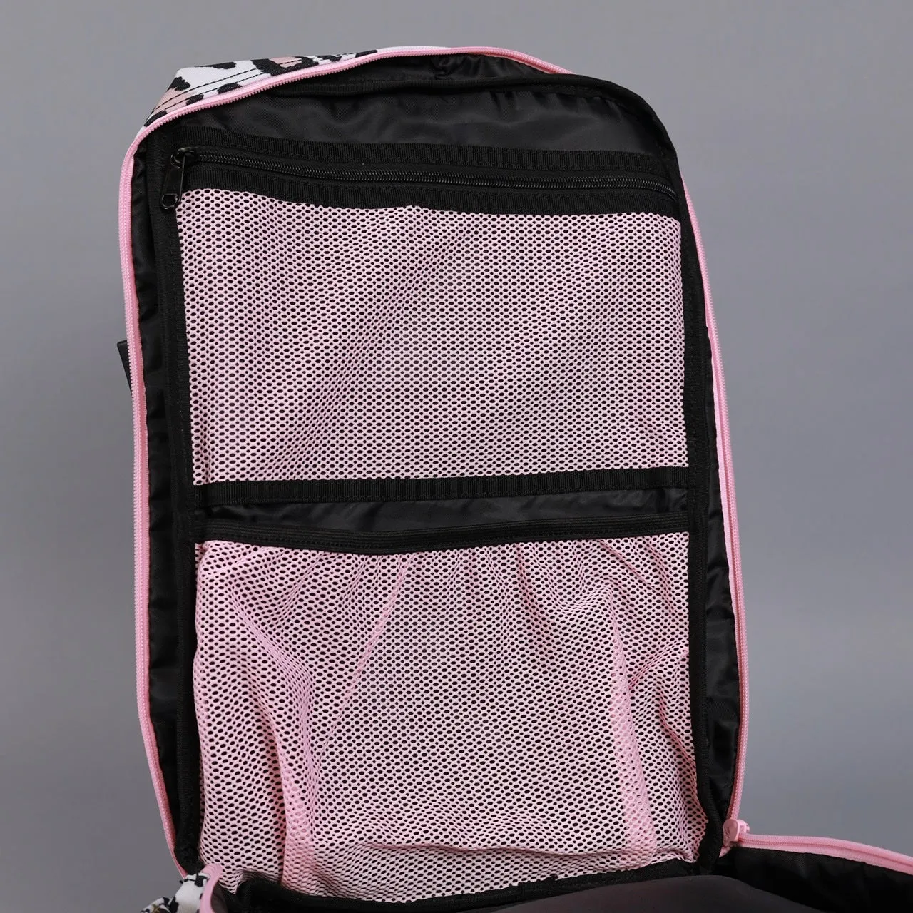 35L Backpack Leopard Pink Zip