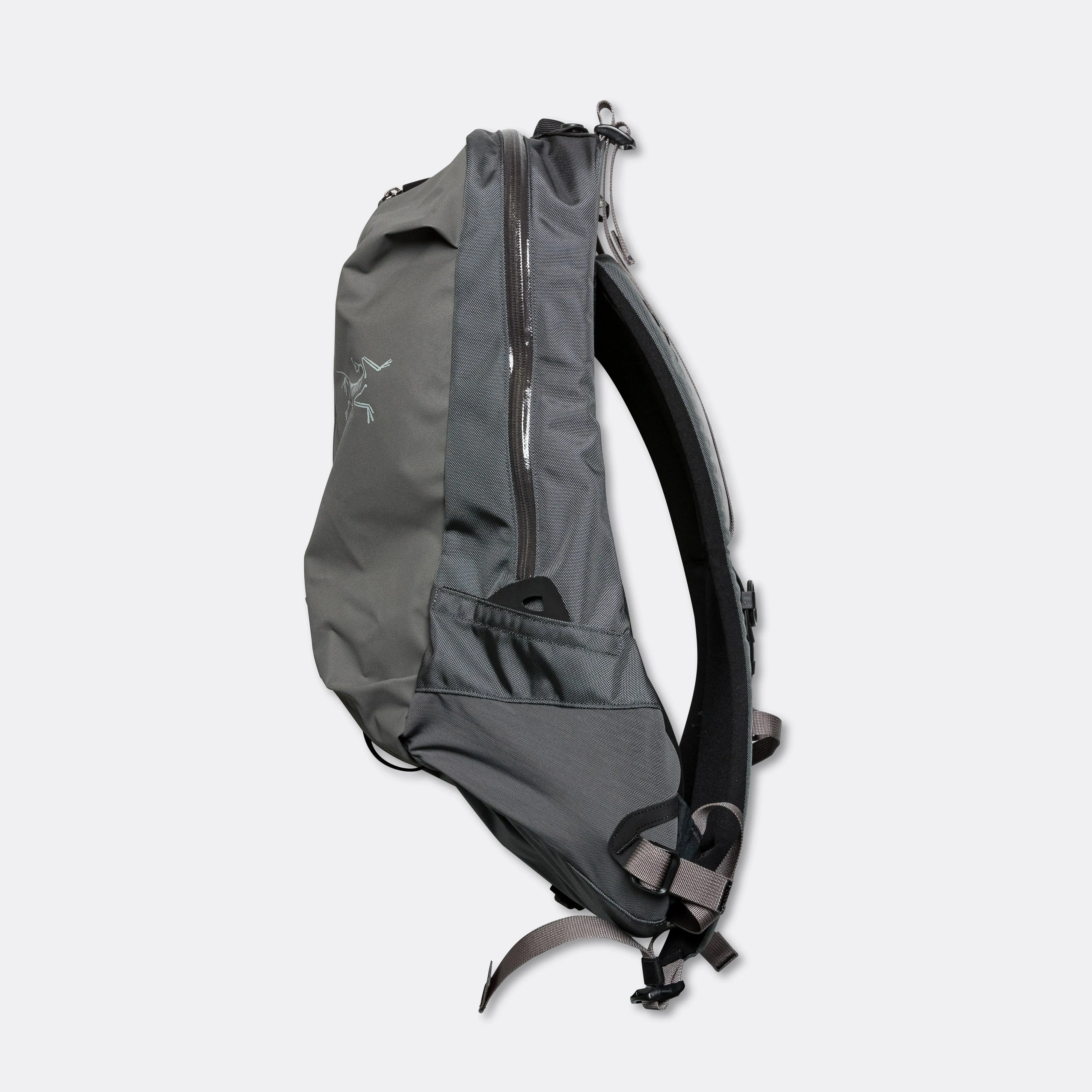 Arro 22 Backpack - Cloud