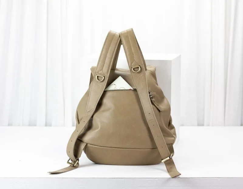 Artemis backpack - Khaki green leather