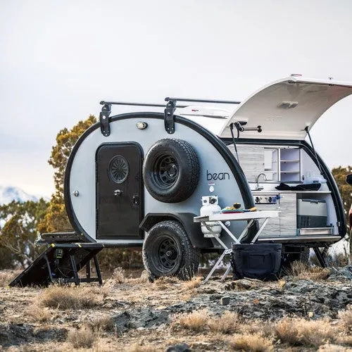 Boulder 100 Briefcase Solar Charging Kit