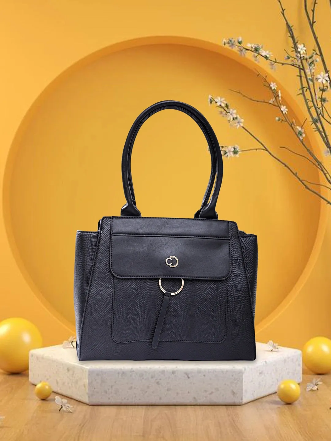 Caprese Dakota Satchel Large Black