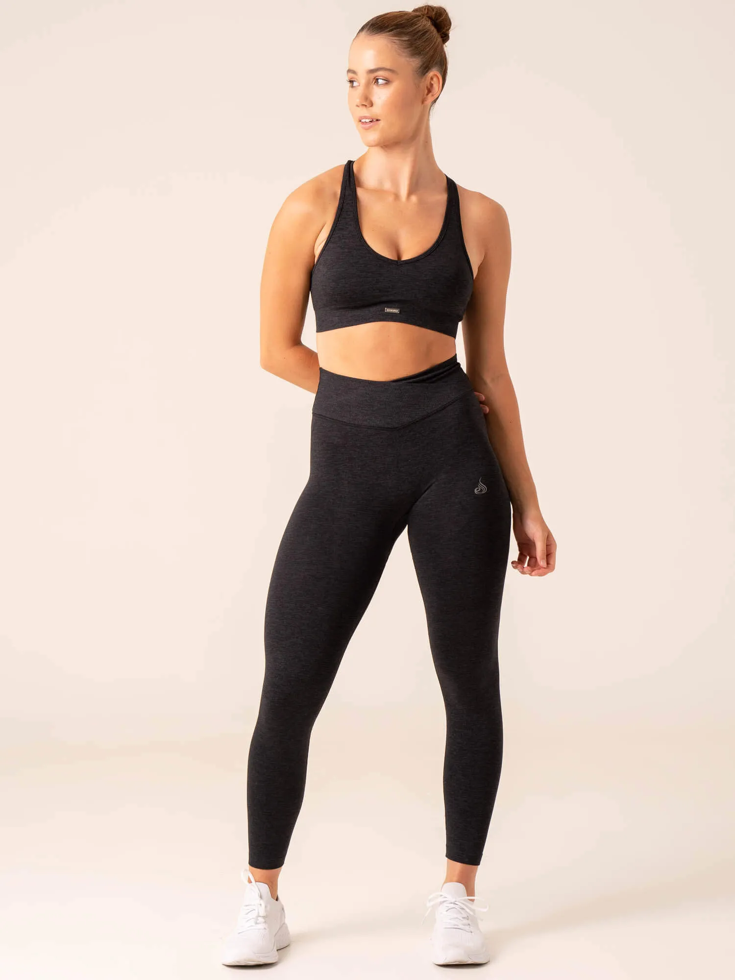 Focus Seamless Sports Bra - Black Marl