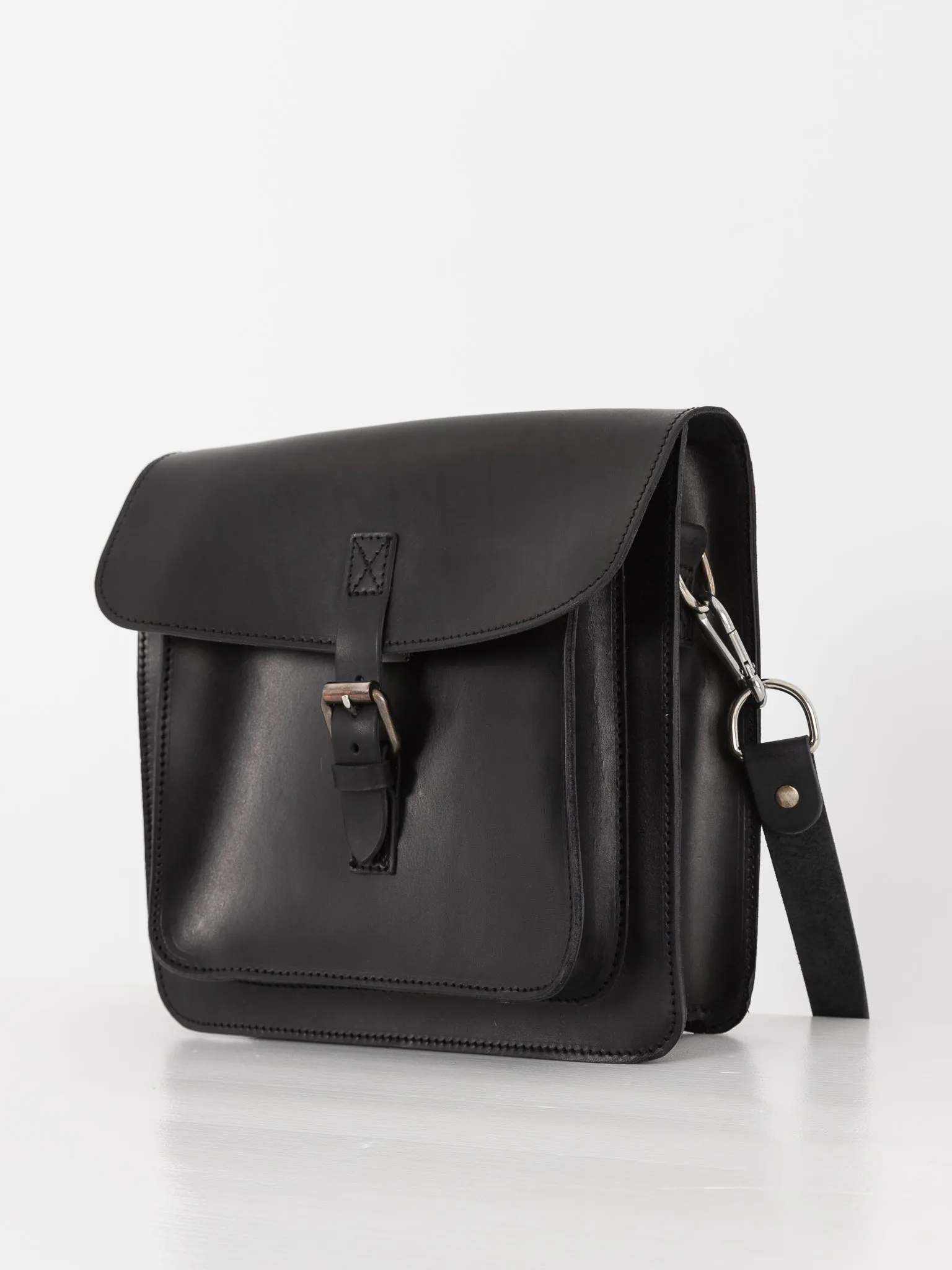 Guidi CM8 Crossbody Satchel