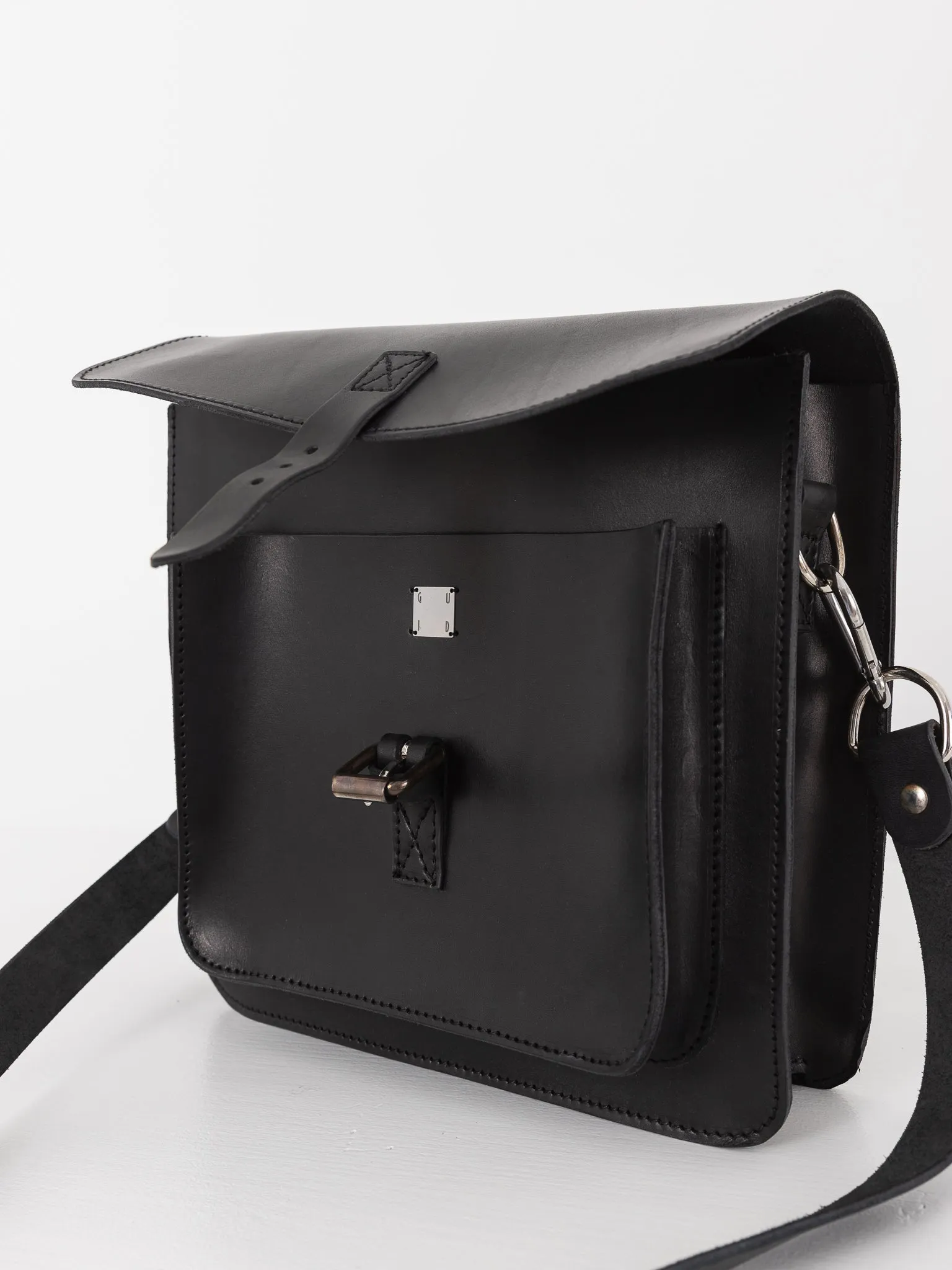 Guidi CM8 Crossbody Satchel