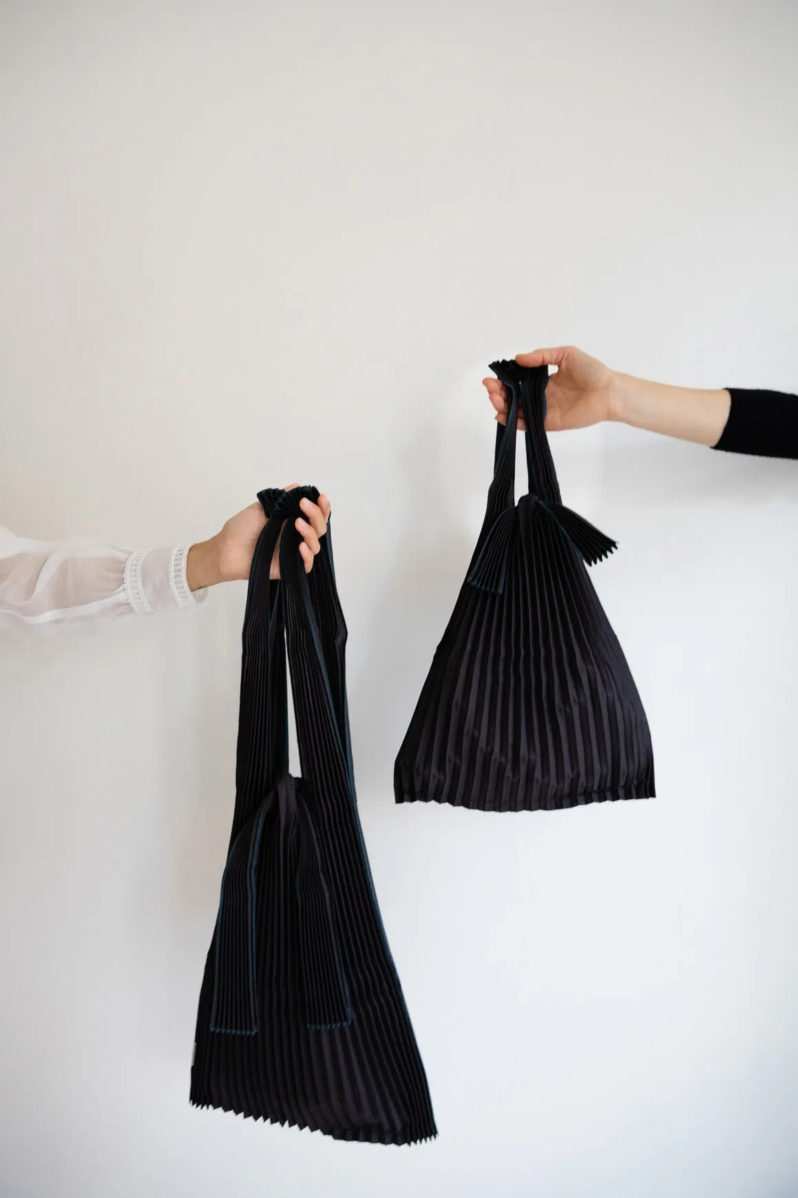 Large Pleated Tote Bag - Black