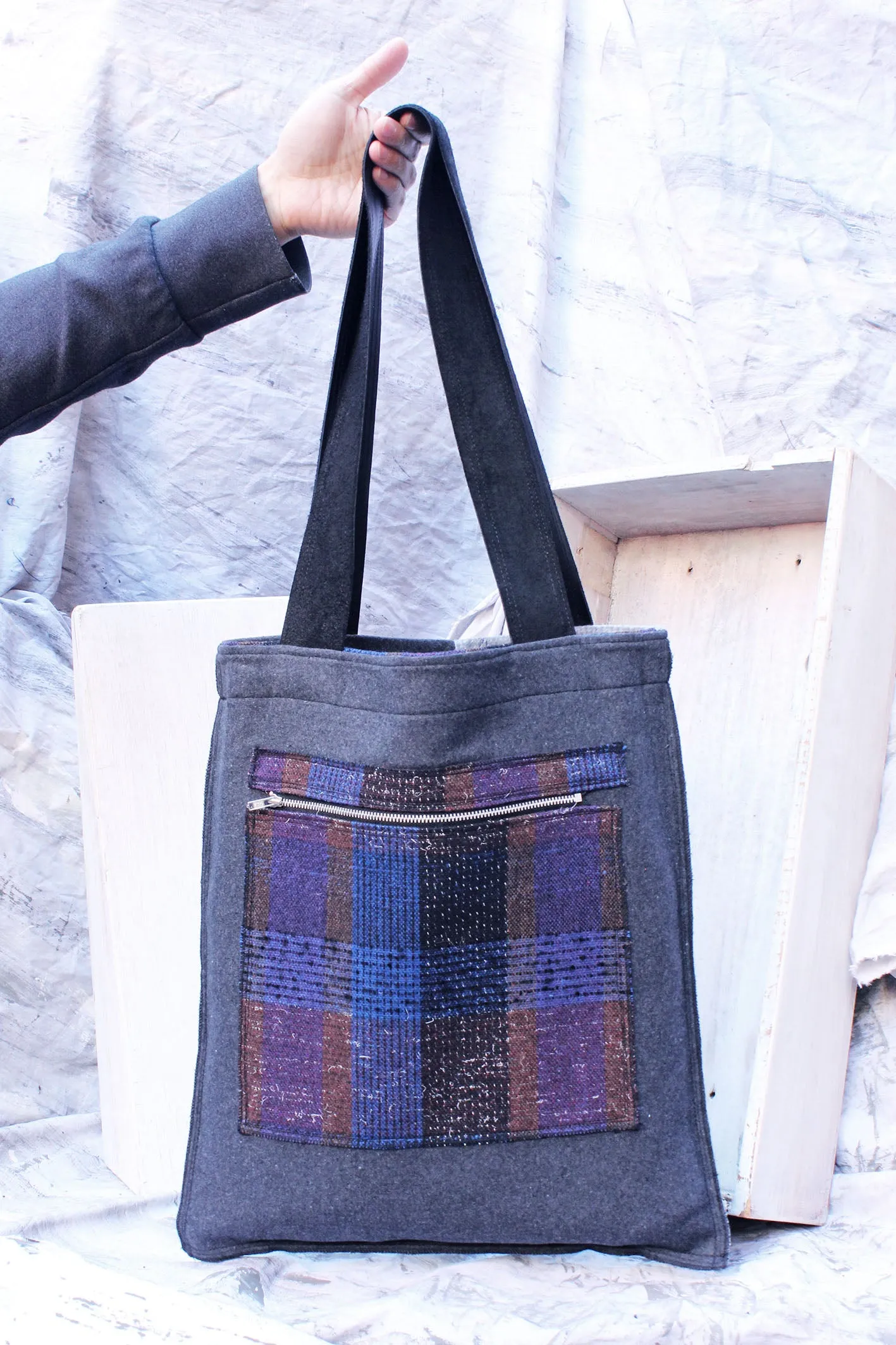 REVERSIBLE TOTE BAG  - MULTI